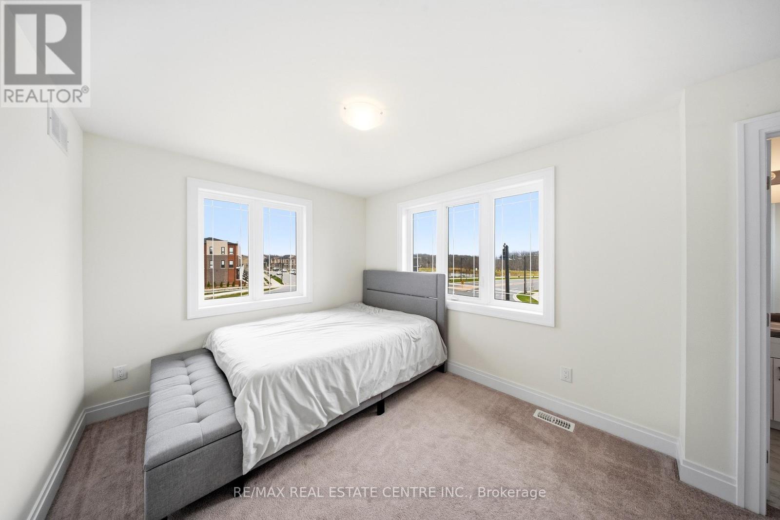 45 GREAT FALLS BOULEVARD — photo 27