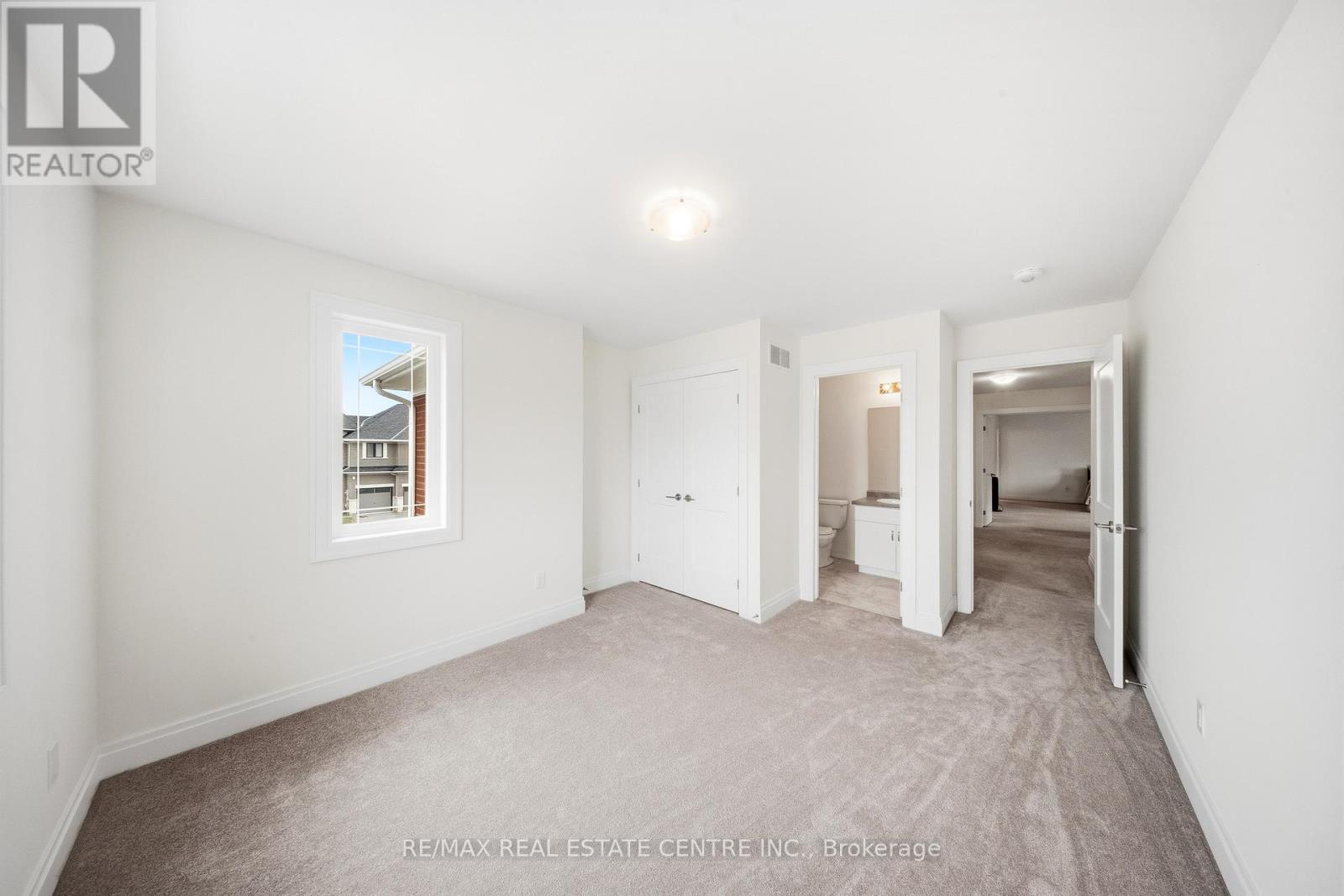 45 GREAT FALLS BOULEVARD — photo 31