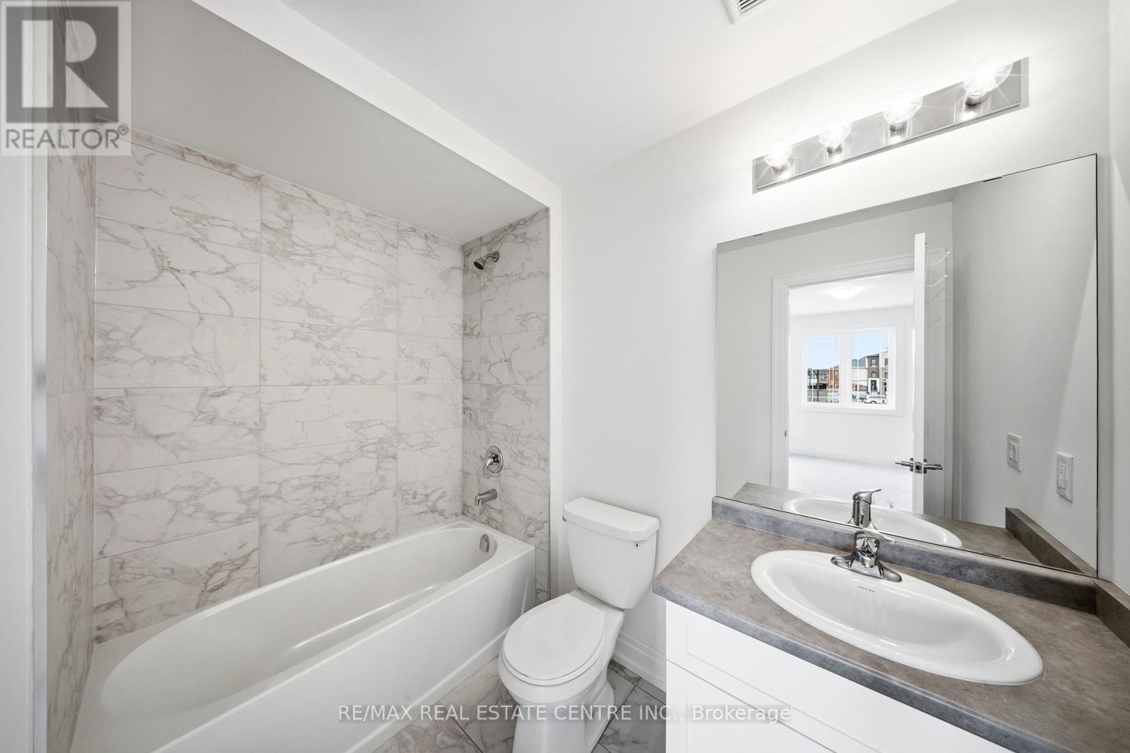 45 GREAT FALLS BOULEVARD — photo 32