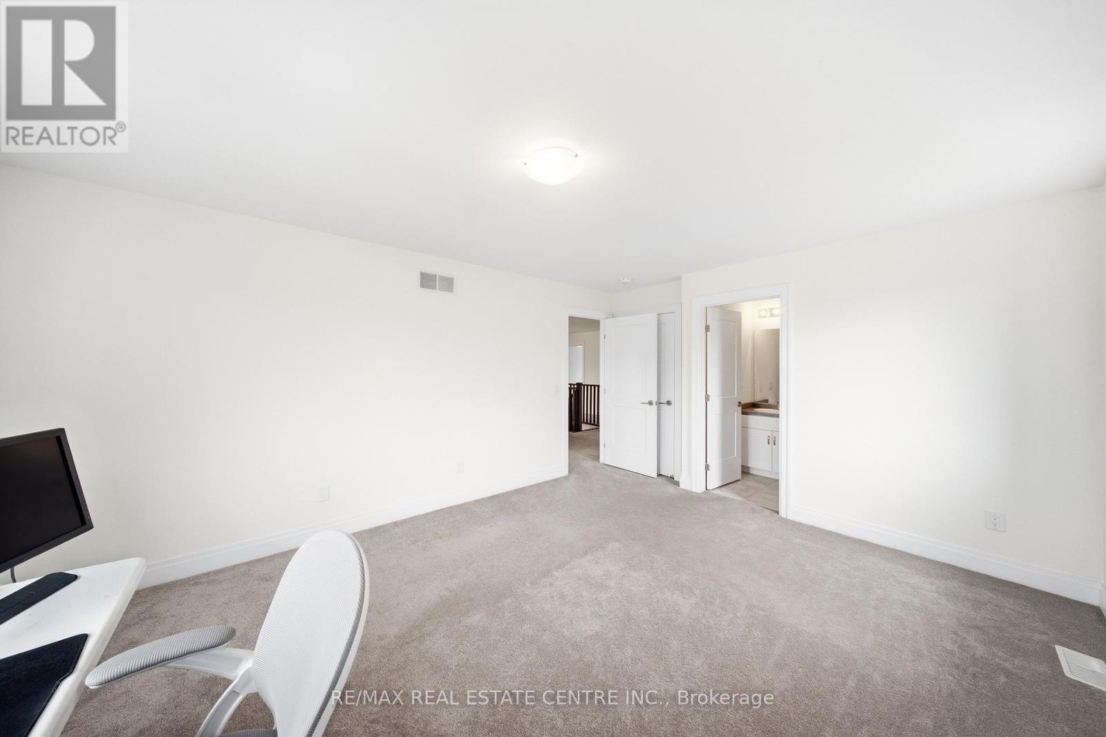 45 GREAT FALLS BOULEVARD — photo 34