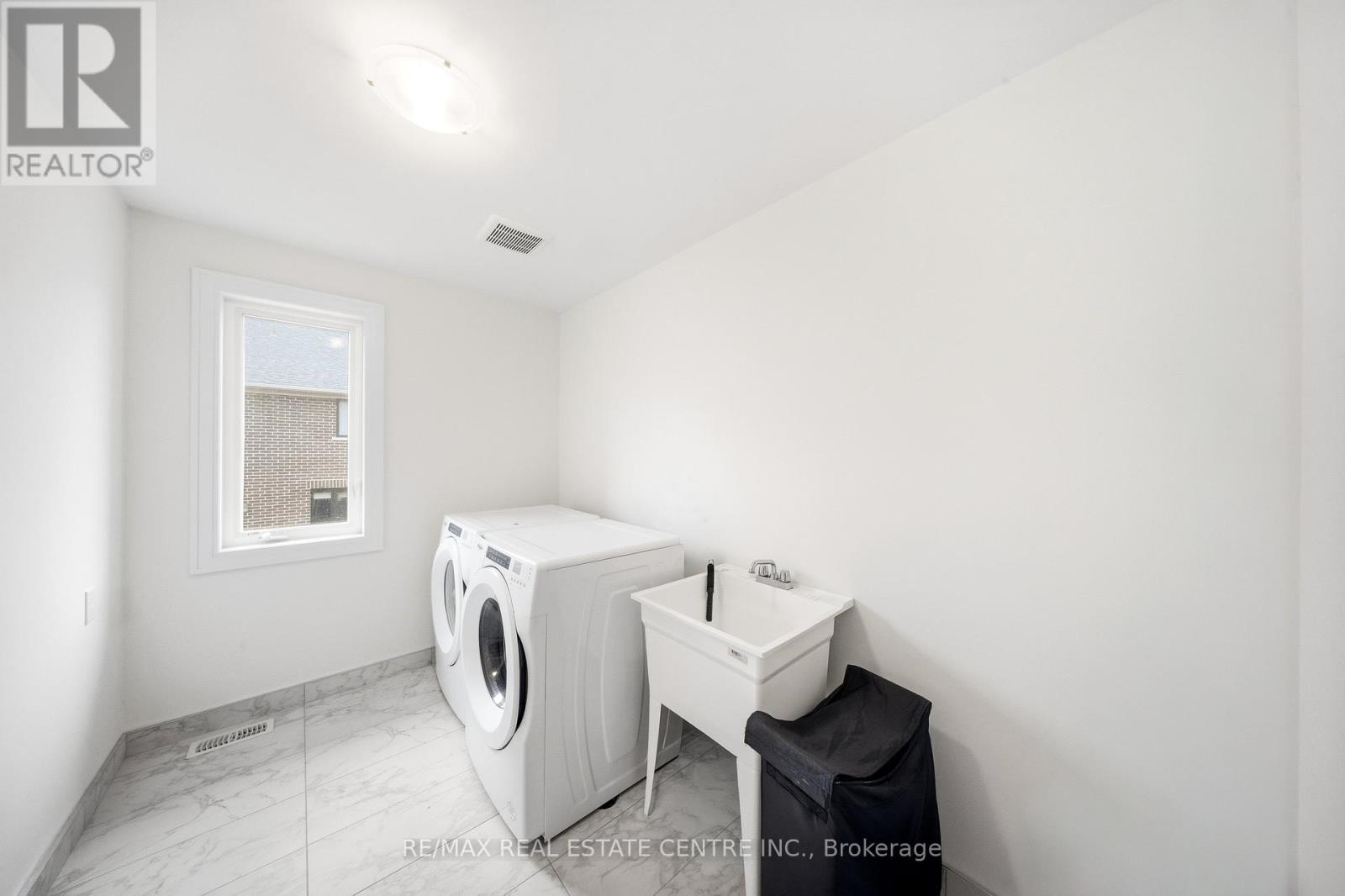 45 GREAT FALLS BOULEVARD — photo 36
