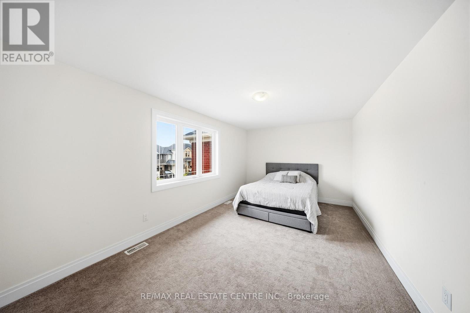45 GREAT FALLS BOULEVARD — photo 37