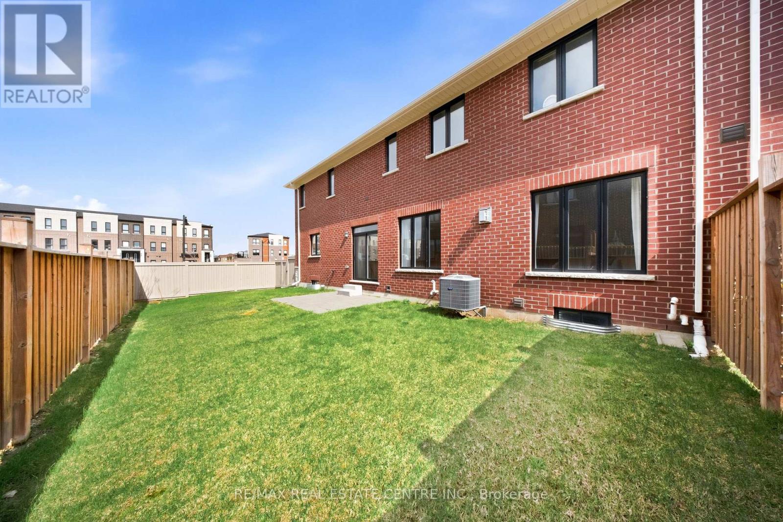 45 GREAT FALLS BOULEVARD — photo 48