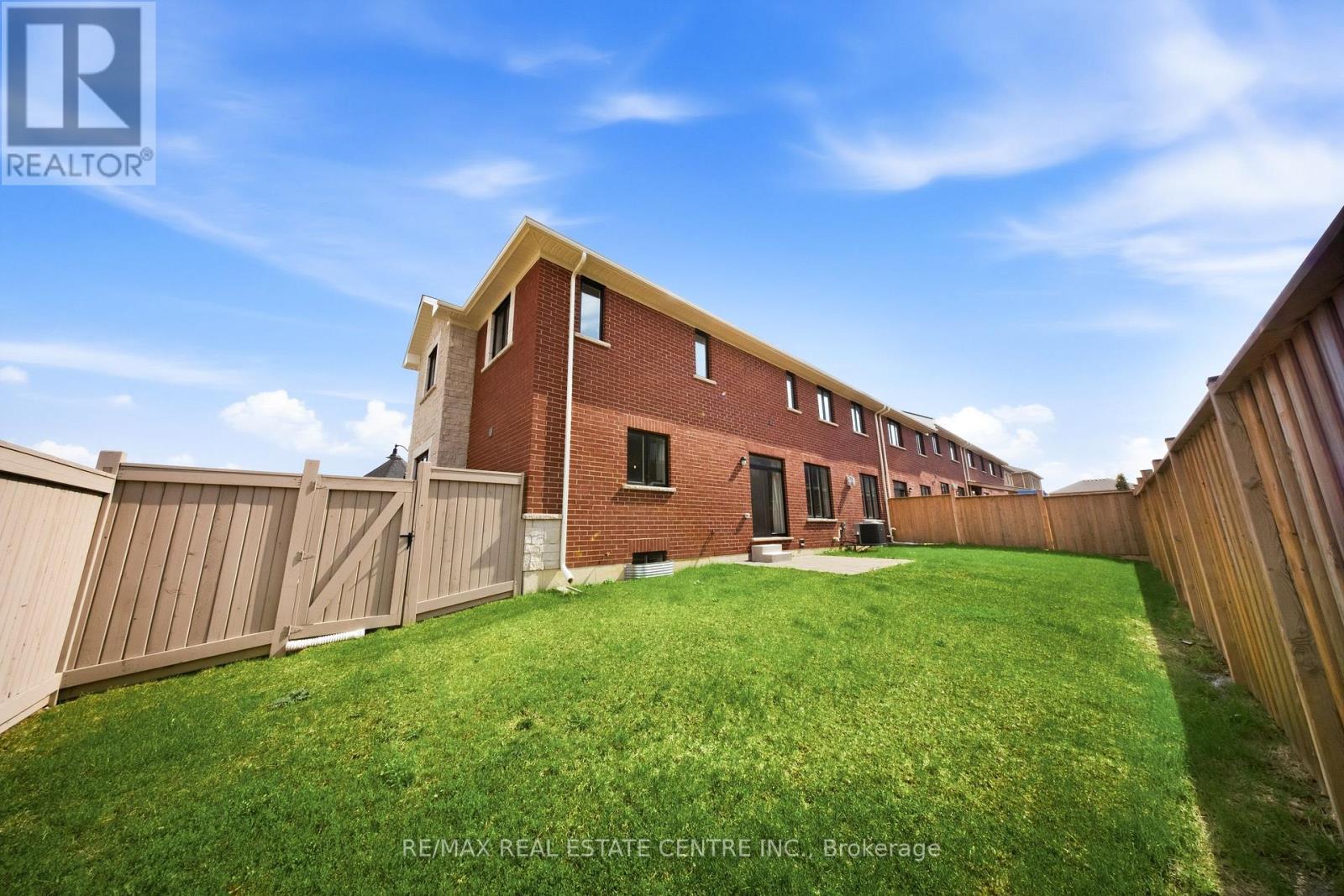 45 GREAT FALLS BOULEVARD — photo 49