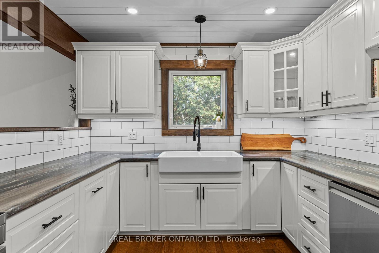 1401 NORTH SHORE ROAD - 14