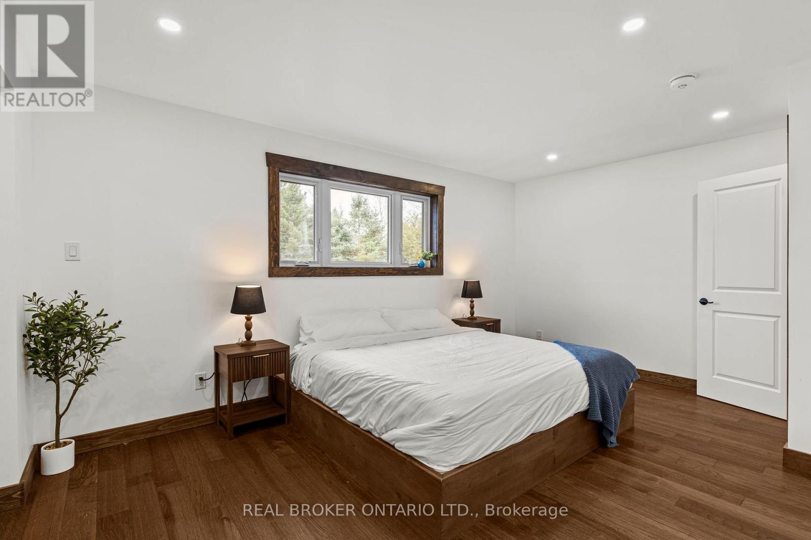 1401 NORTH SHORE ROAD - 25