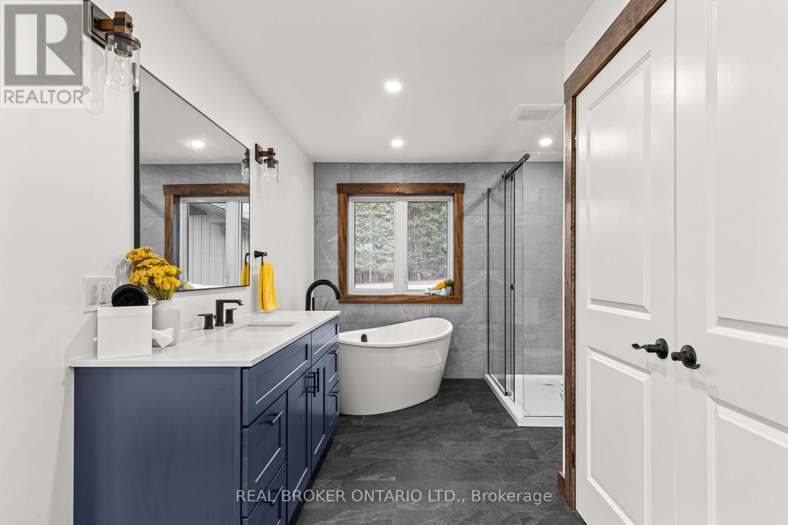 1401 NORTH SHORE ROAD - 26