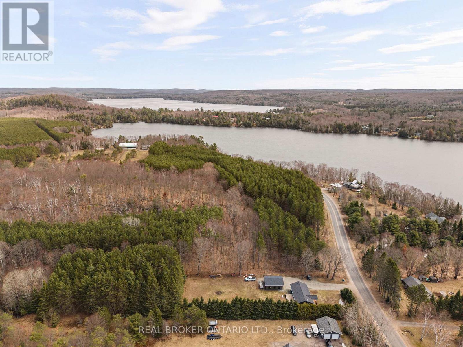 1401 NORTH SHORE ROAD - 43