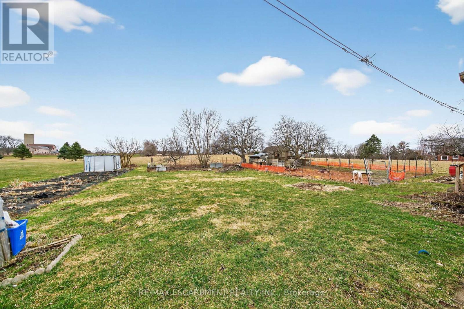 1549 GUYATT ROAD - 32