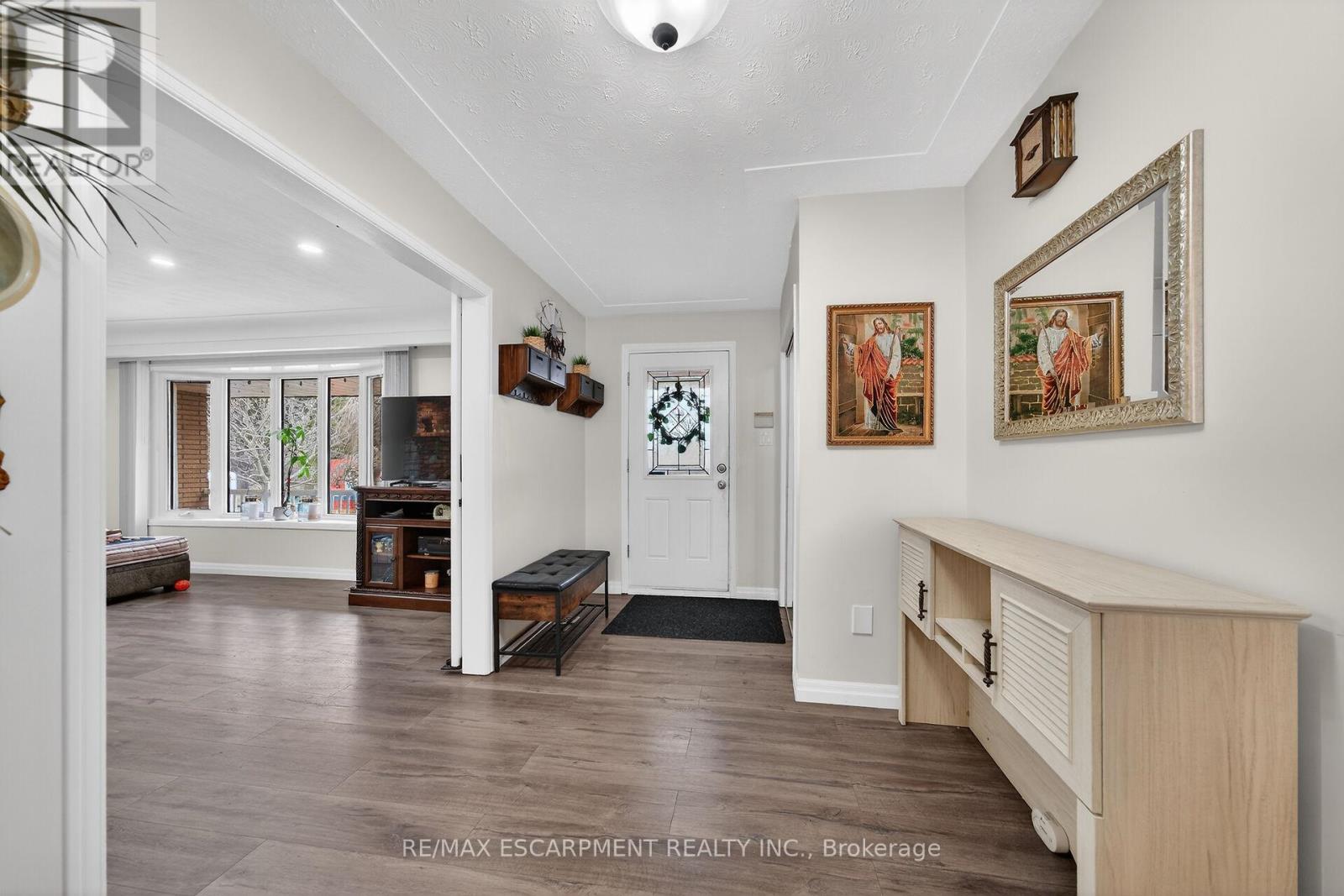 1549 GUYATT ROAD - 5