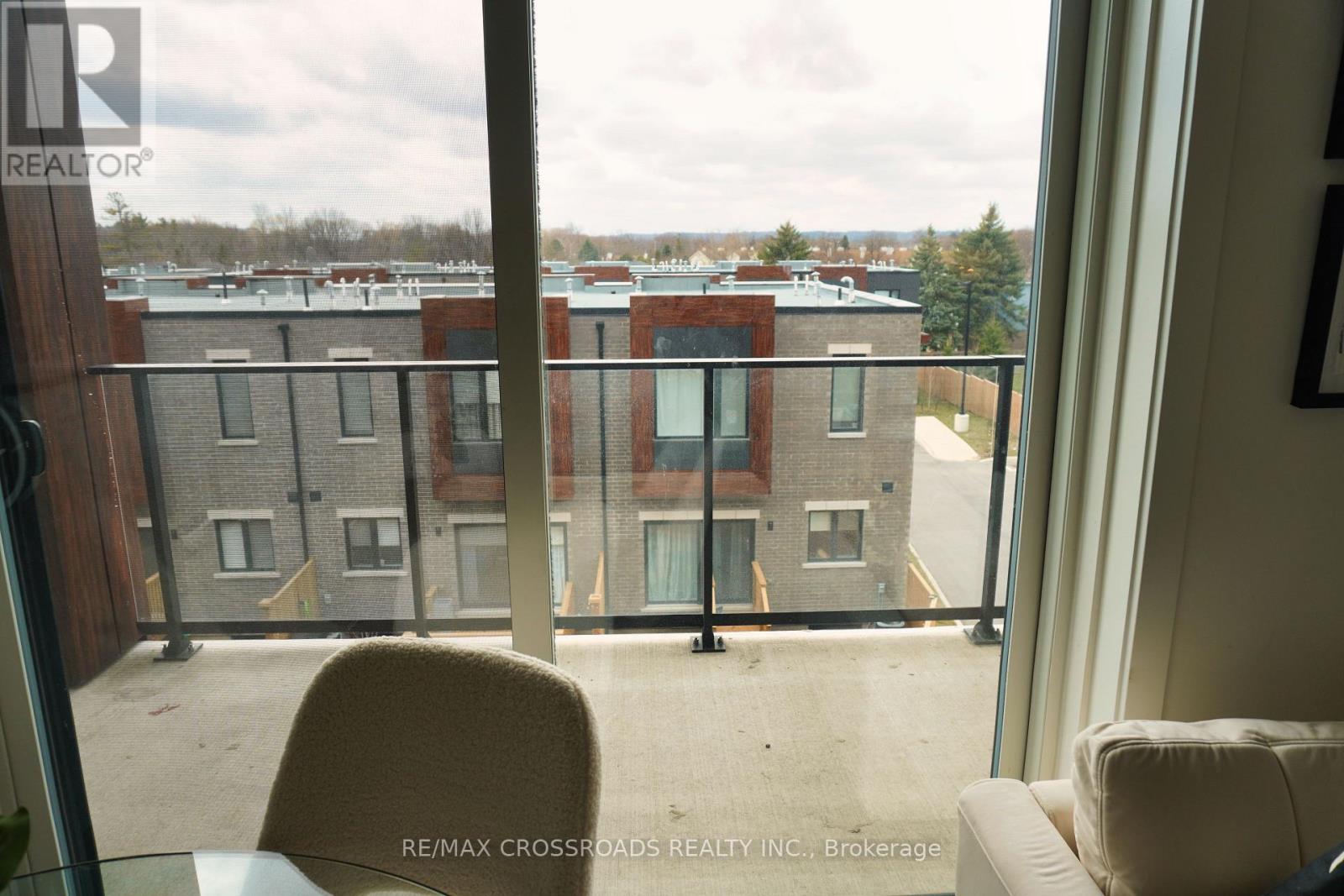 308 - 408 DUNDAS STREET — photo 13