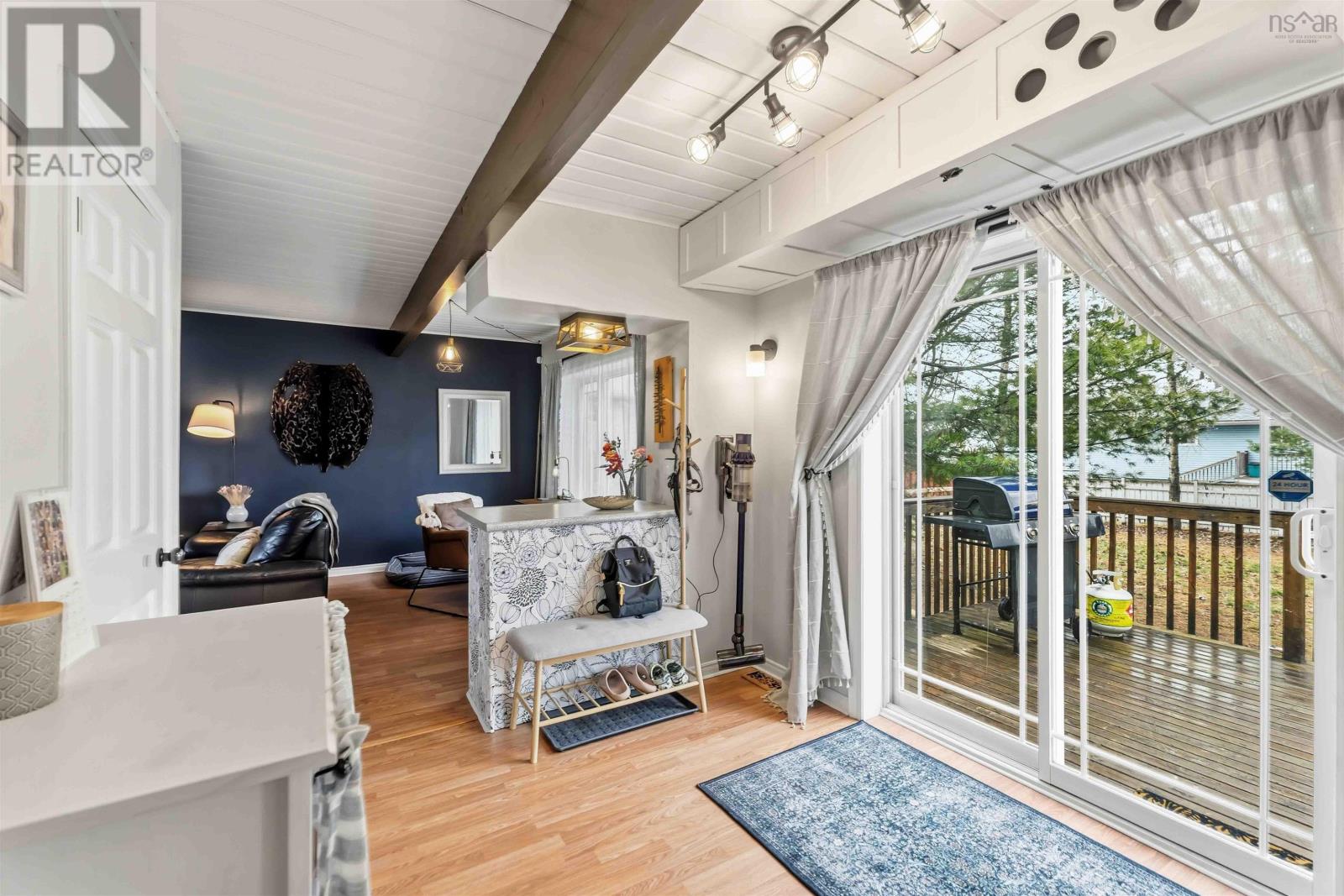 Property 10 of 31 of 994 Aurora Crescent