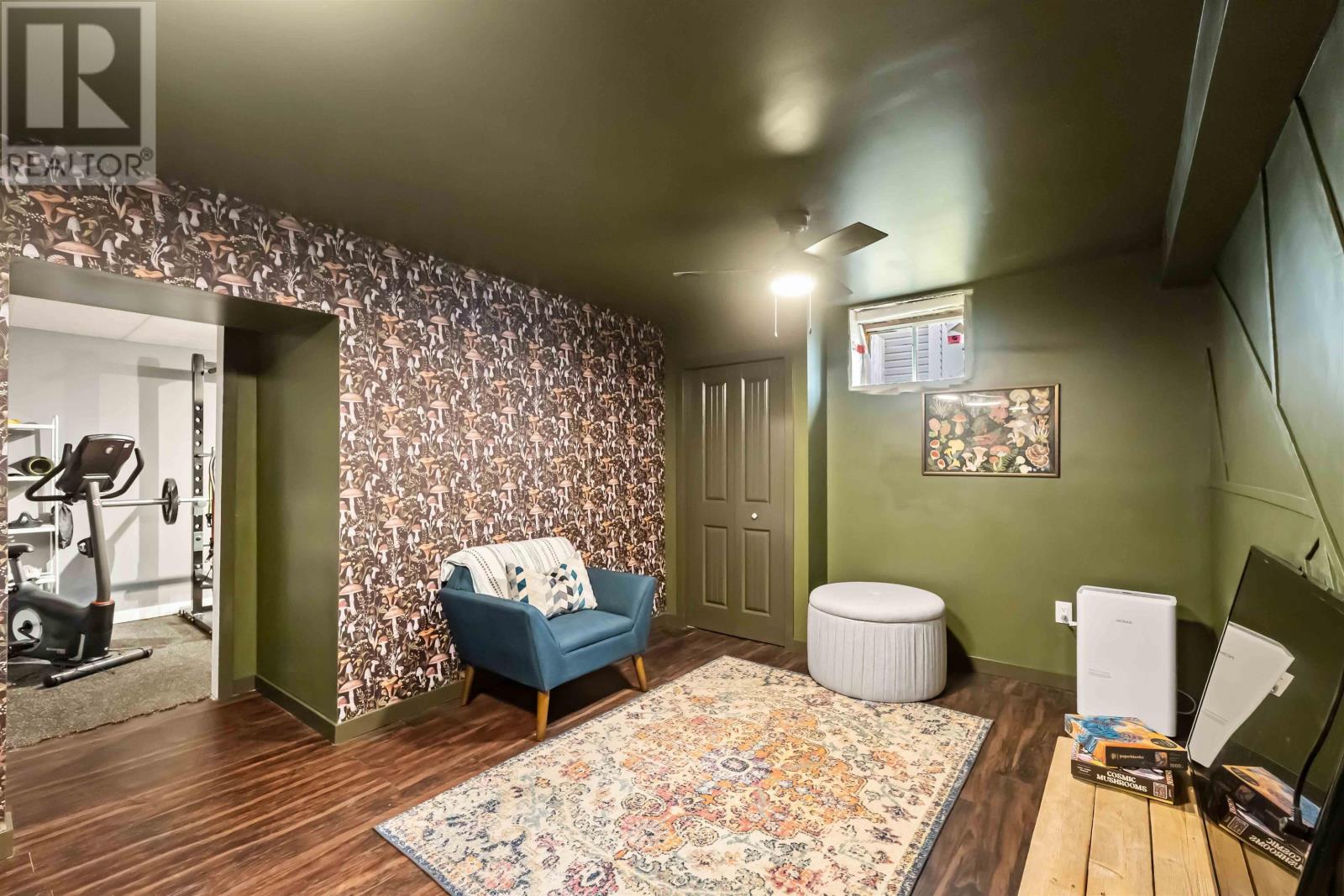 Property 22 of 31 of 994 Aurora Crescent