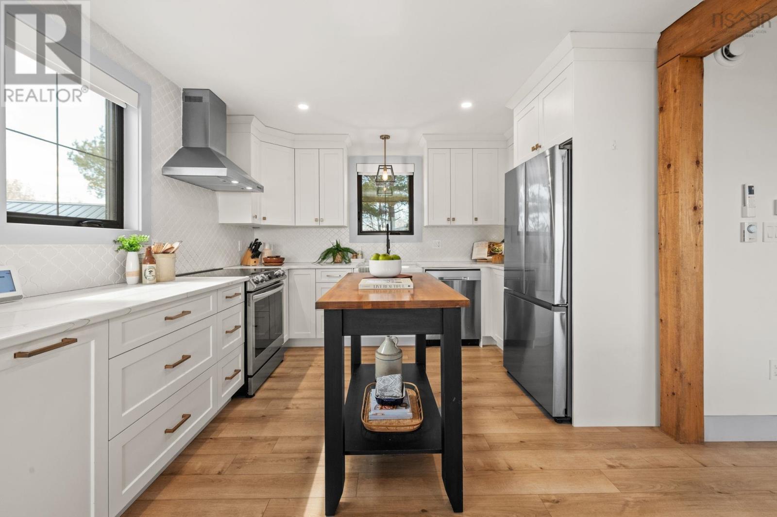 Property 10 of 39 of 504 Porters Point Branch Road