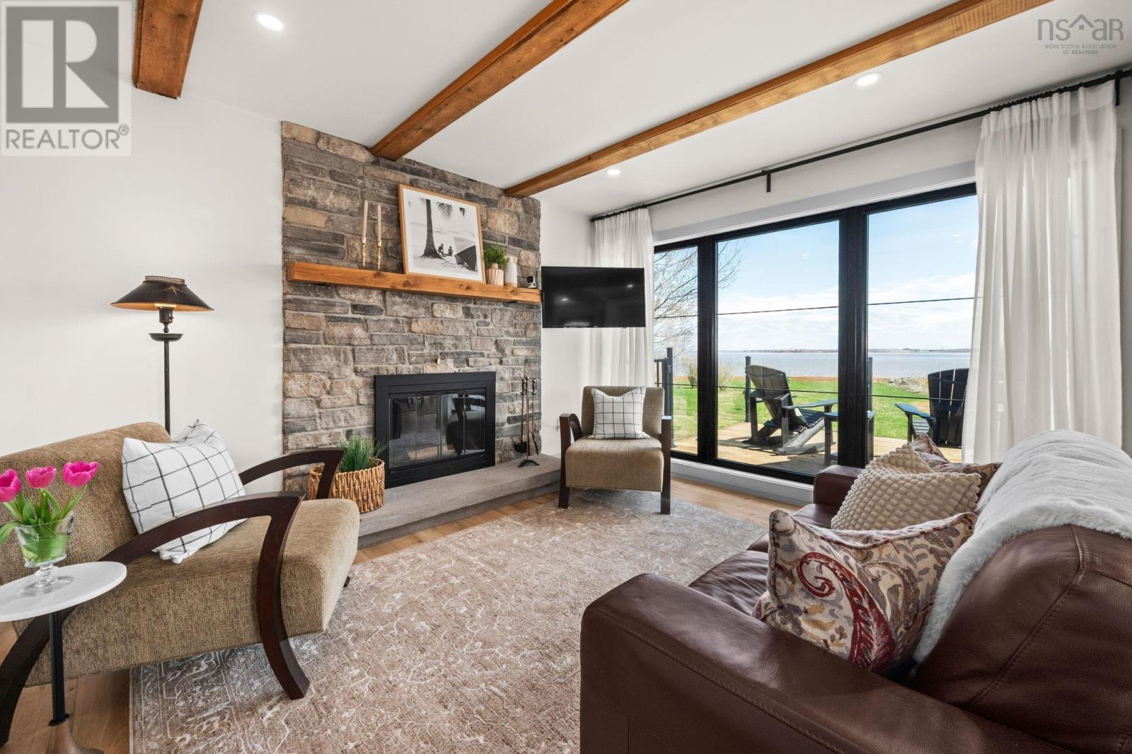 Property 18 of 39 of 504 Porters Point Branch Road