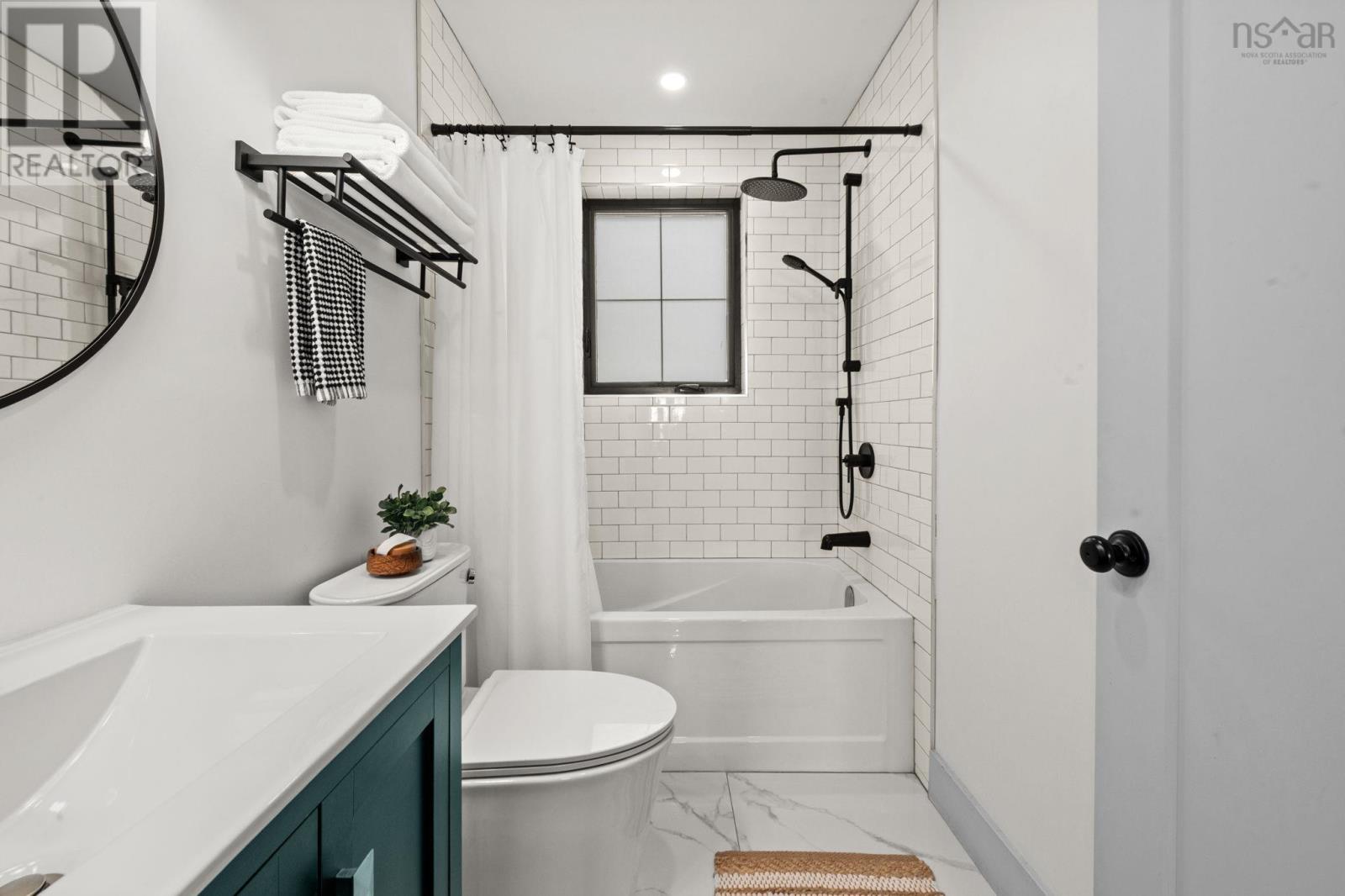 Property 23 of 39 of 504 Porters Point Branch Road