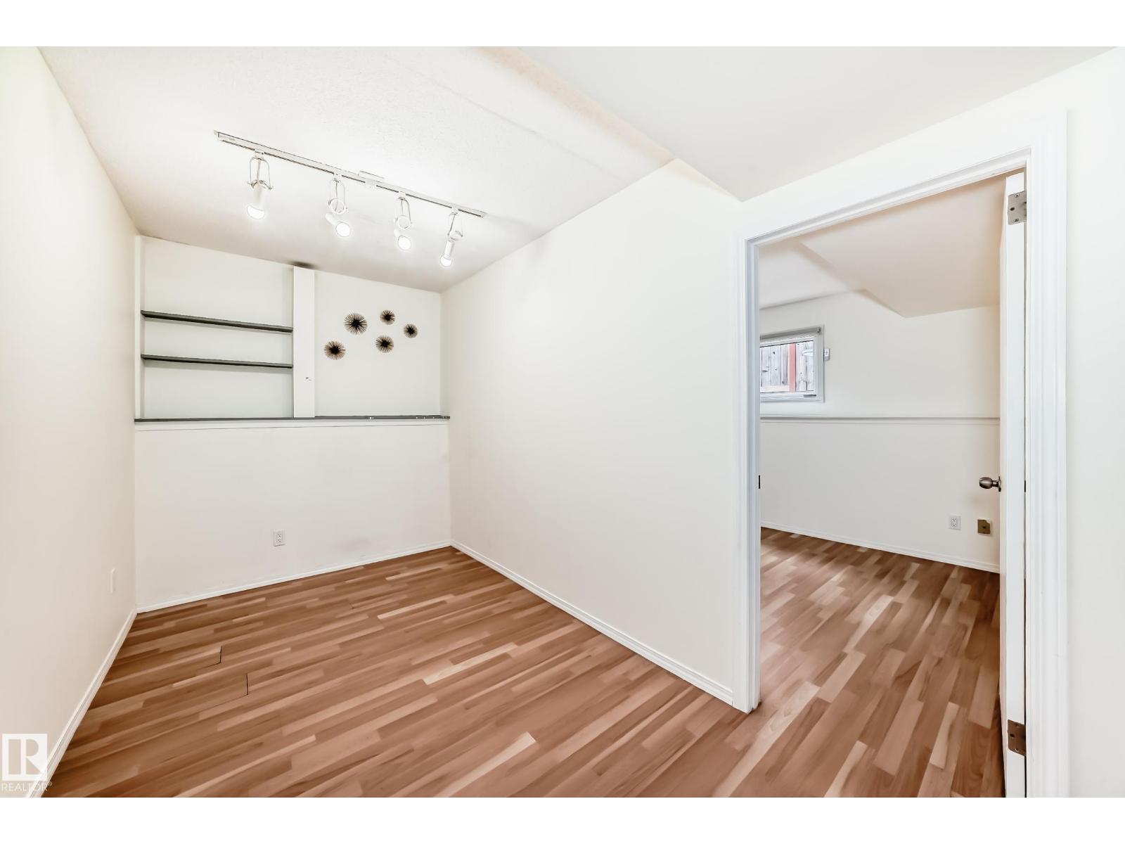 2039 48 ST NW - 13