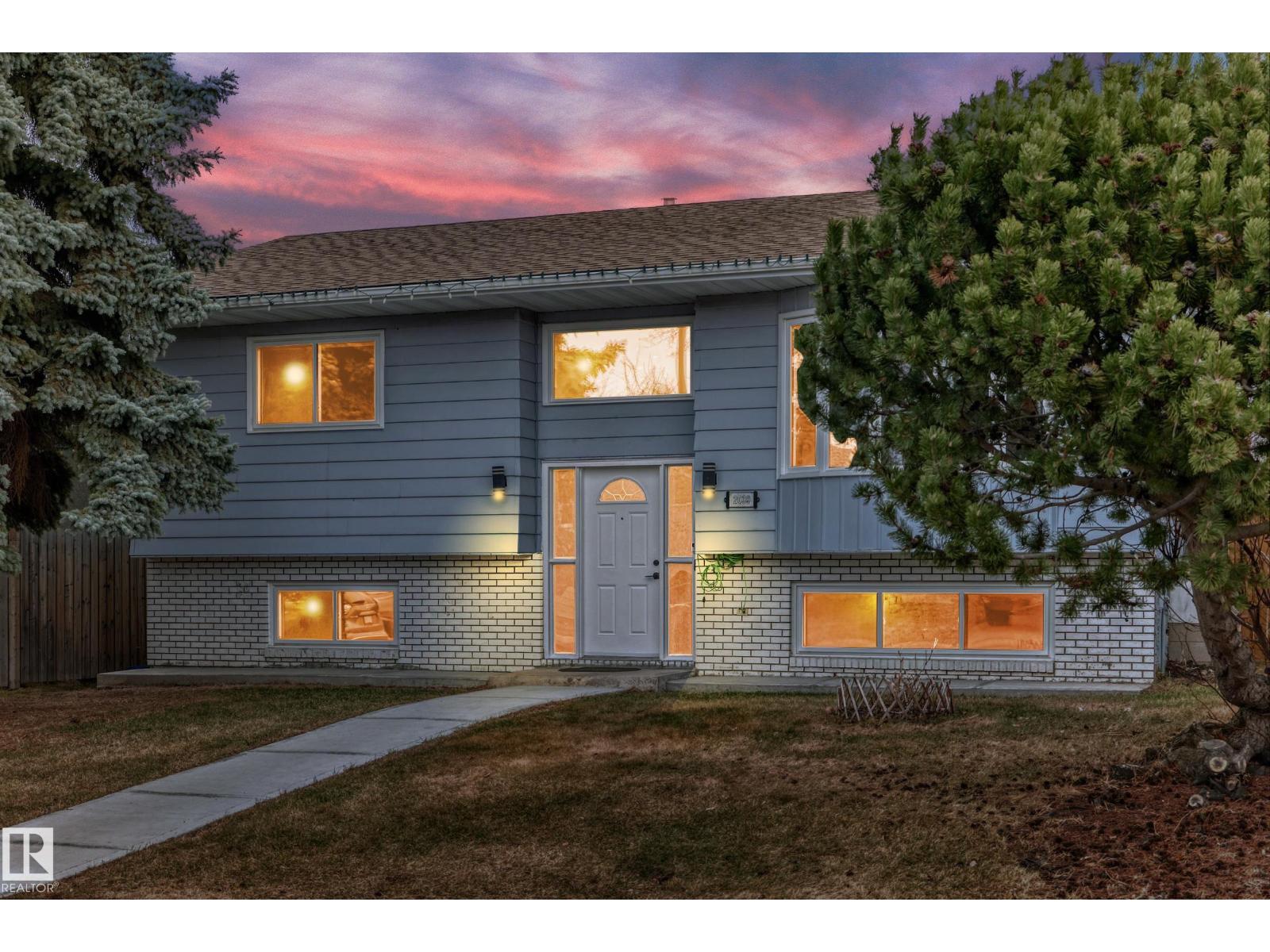 2039 48 ST NW - Image 2