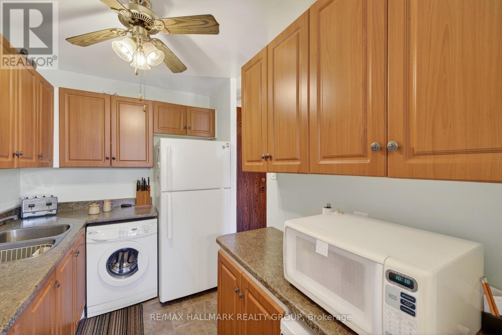 209 - 2000 JASMINE CRESCENT — photo 18