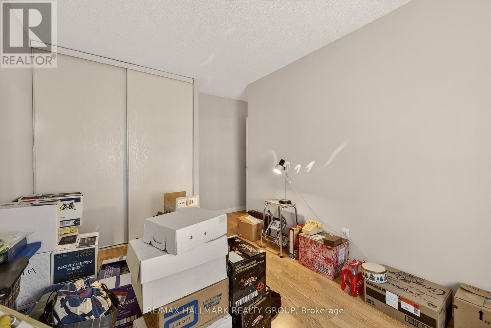 209 - 2000 JASMINE CRESCENT — photo 27
