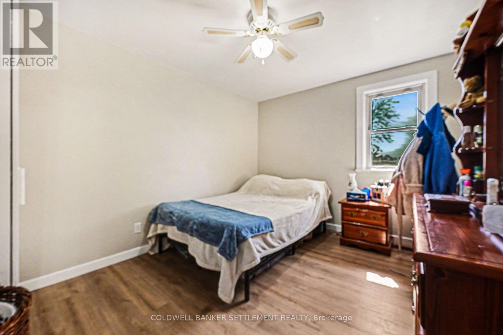 27 BROADVIEW AVENUE W - 13