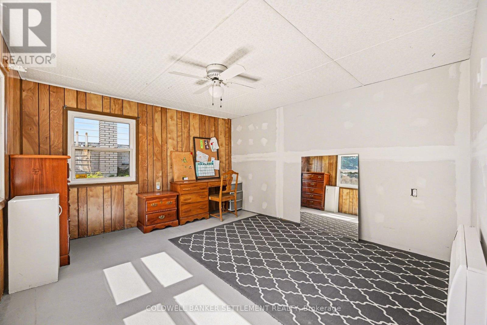 27 BROADVIEW AVENUE W - 25