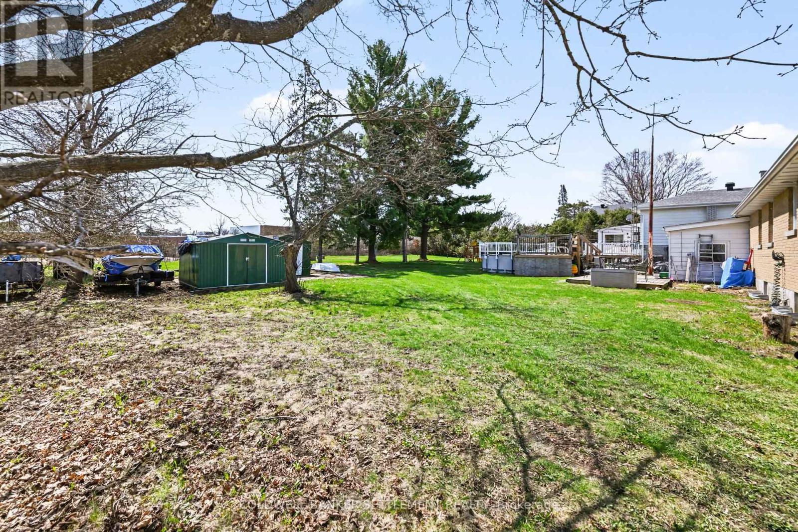 27 BROADVIEW AVENUE W - 27