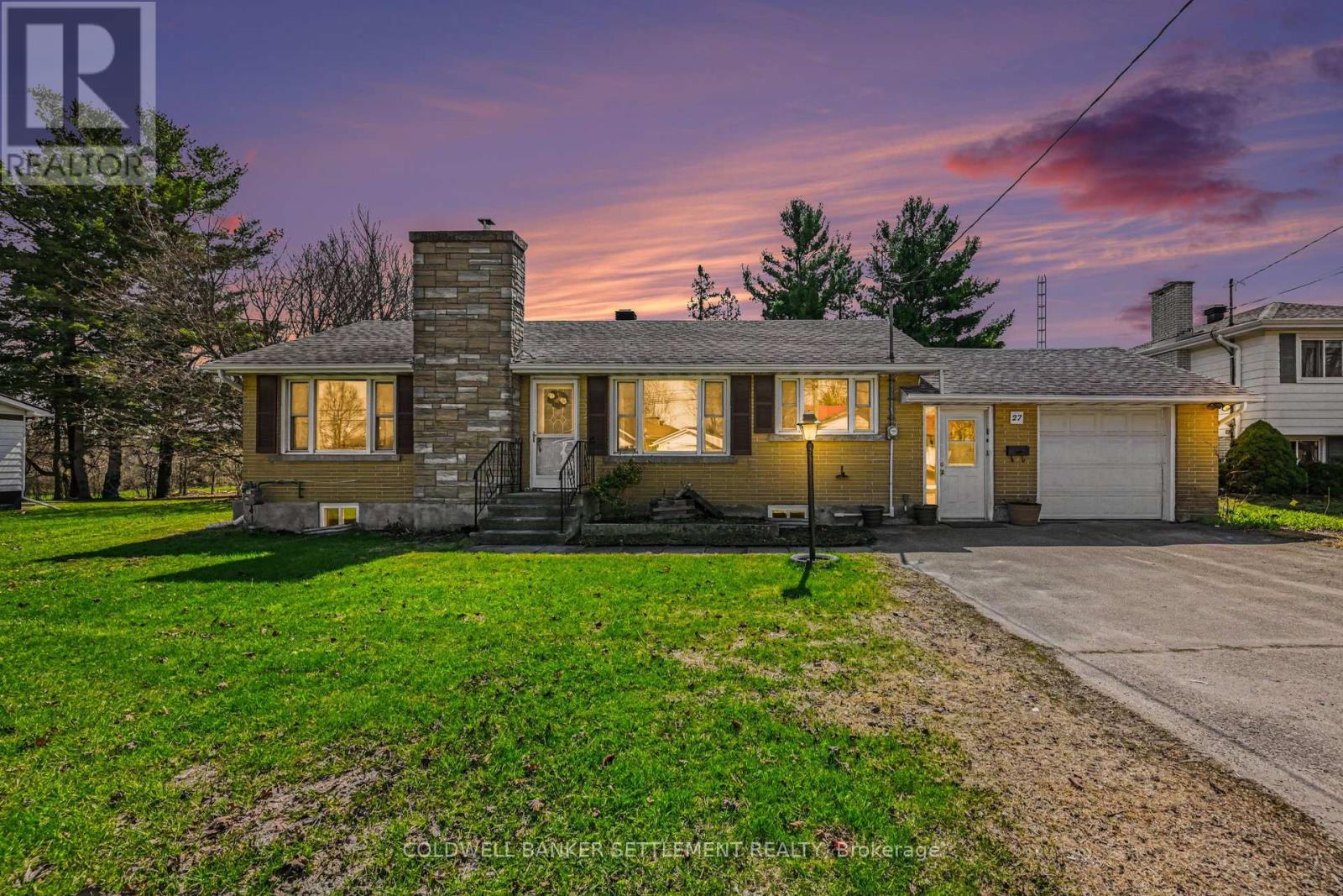 27 BROADVIEW AVENUE W - 35