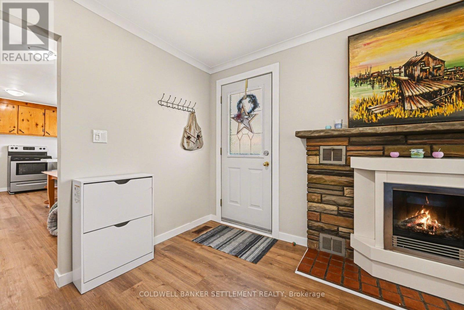 27 BROADVIEW AVENUE W - 4