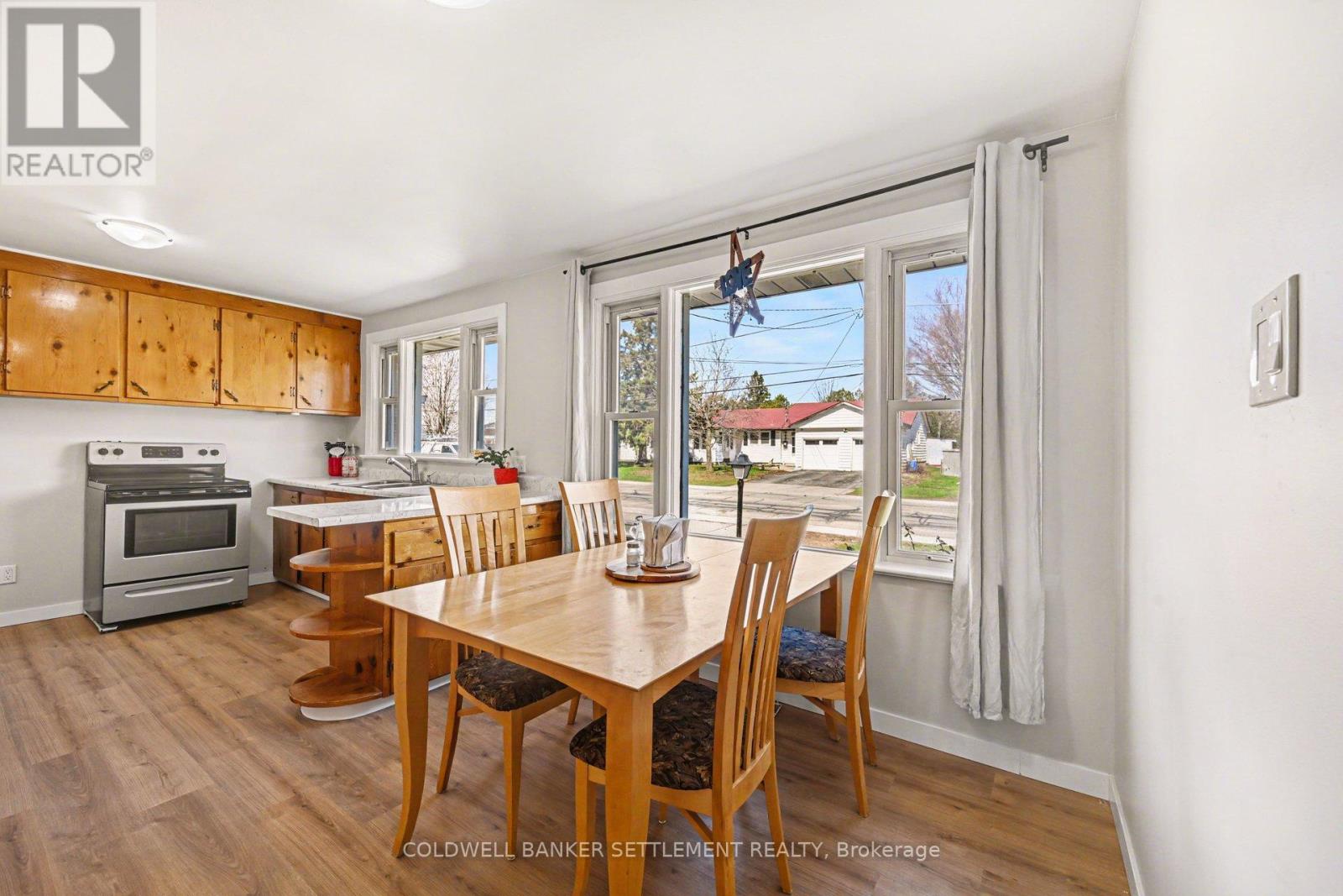 27 BROADVIEW AVENUE W - 7