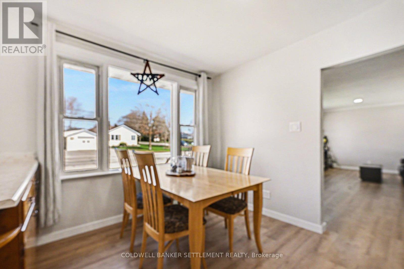 27 BROADVIEW AVENUE W - 8