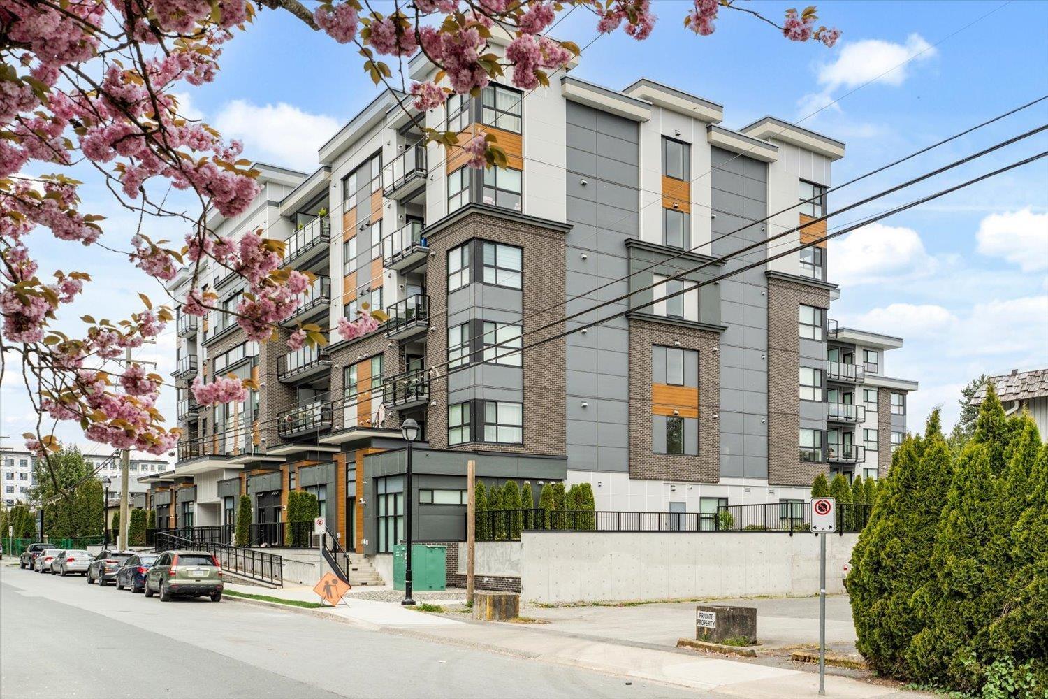 602 20695 EASTLEIGH CRESCENT