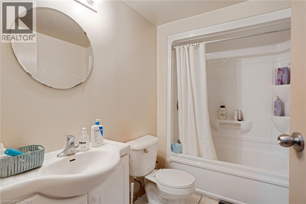 271 LESTER Street Unit# 303, Waterloo, Ontario, N2L3W6 — Photo 12