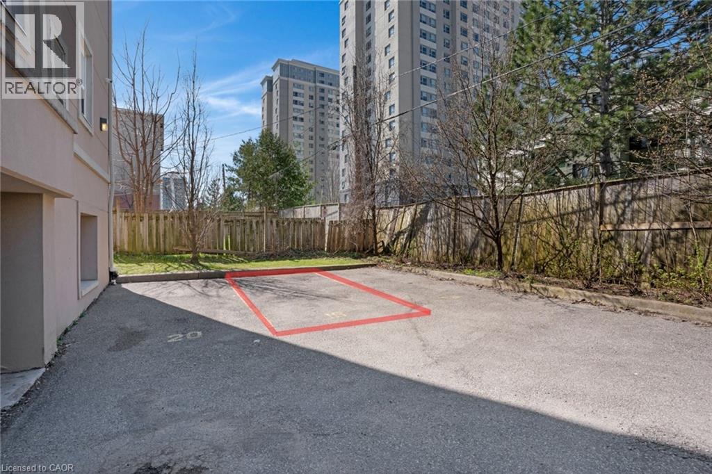 271 LESTER Street Unit# 303, Waterloo, Ontario, N2L3W6 — Photo 16