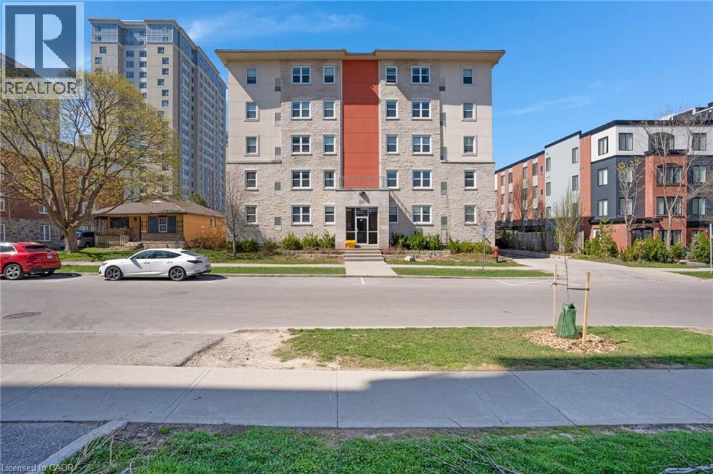 271 LESTER Street Unit# 303, Waterloo, Ontario, N2L3W6 — Photo 2