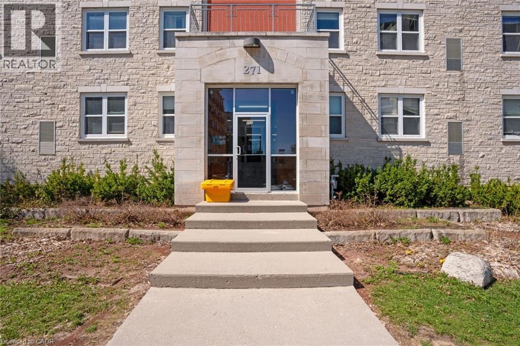 271 LESTER Street Unit# 303, Waterloo, Ontario, N2L3W6 — Photo 4