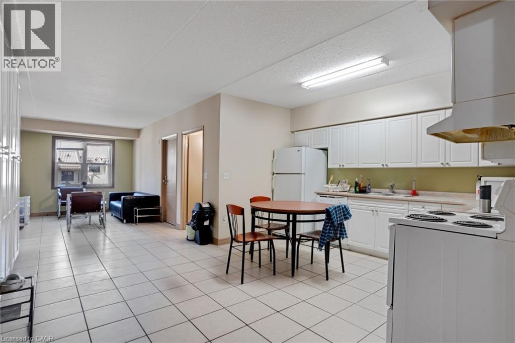 271 LESTER Street Unit# 303, Waterloo, Ontario, N2L3W6 — Photo 6