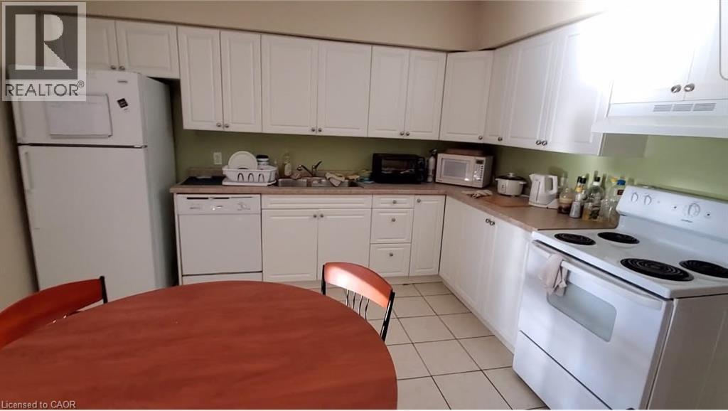271 LESTER Street Unit# 303, Waterloo, Ontario, N2L3W6 — Photo 7