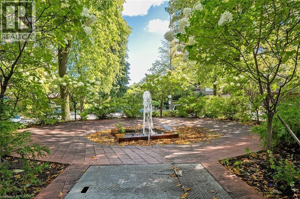1901 PILGRIMS Way Unit# 706, Oakville, Ontario, L6M2W9 — Photo 3