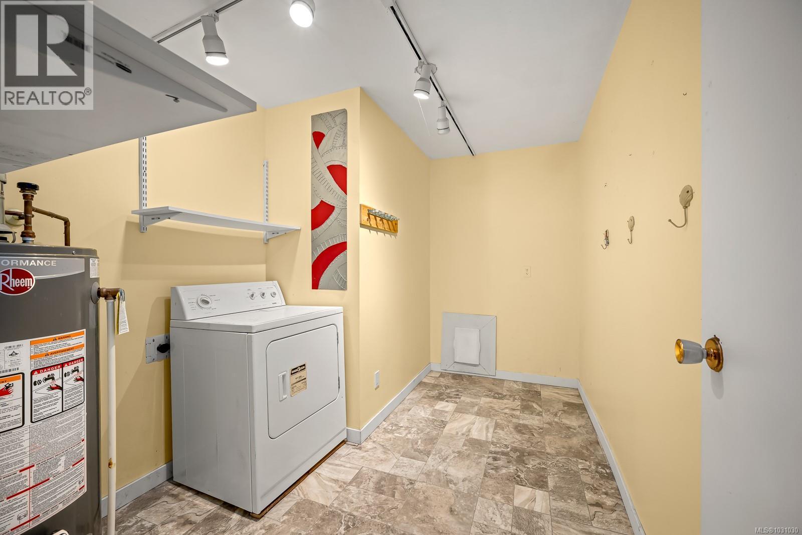 8987 McLarey Ave - 34