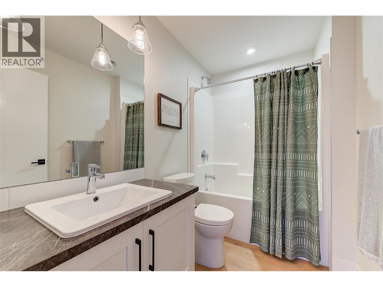  1475 Benzer Court, Kelowna