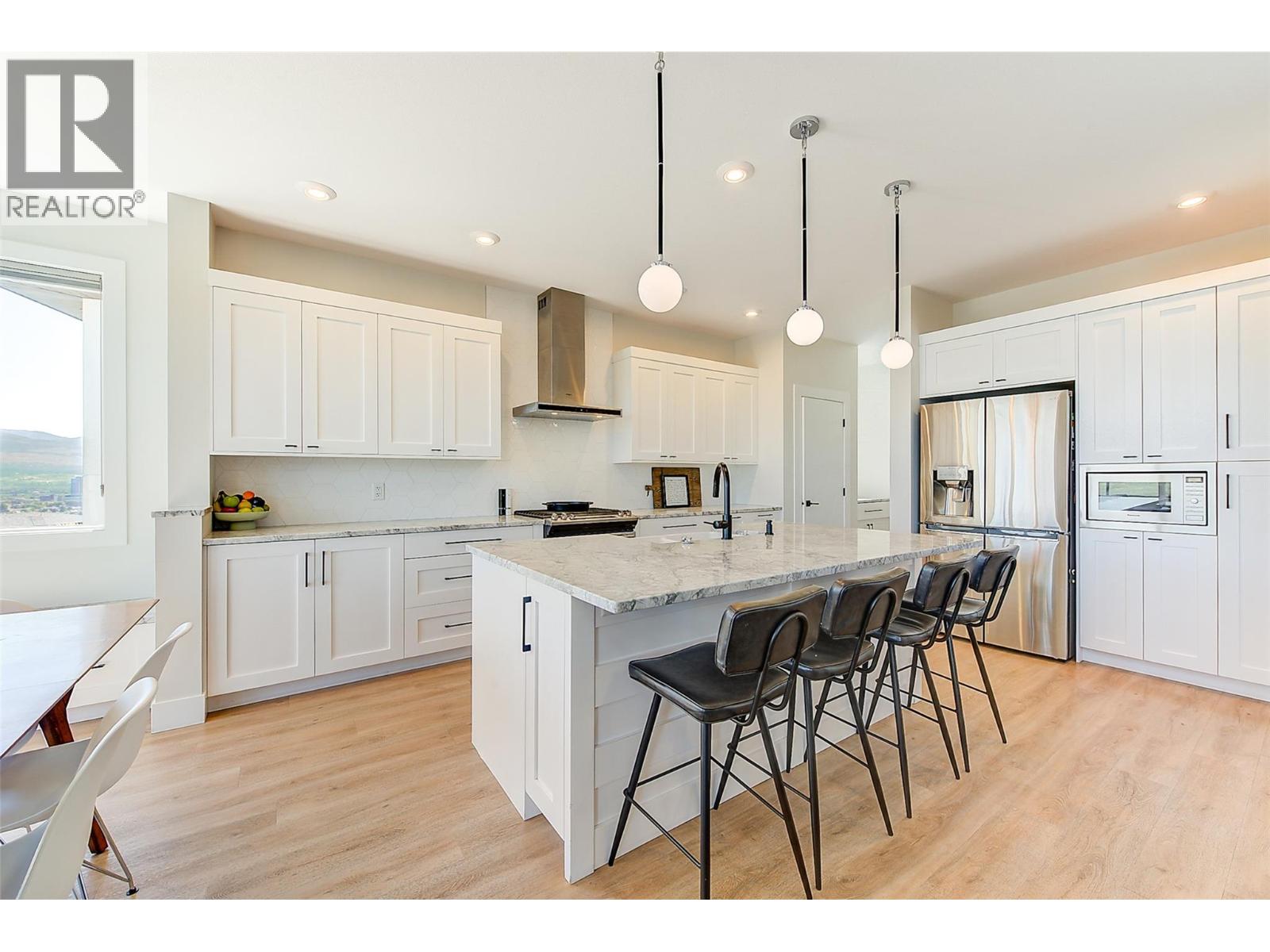  1475 Benzer Court, Kelowna