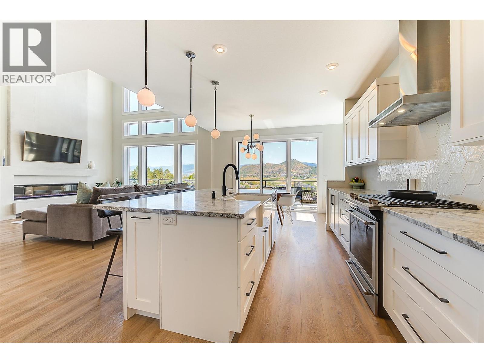  1475 Benzer Court, Kelowna