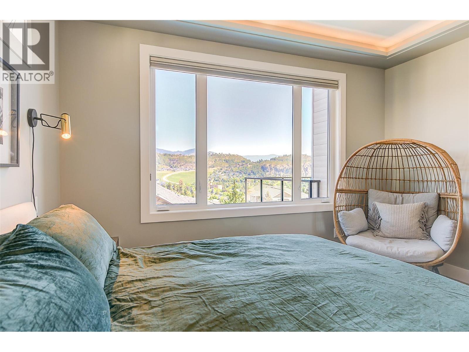 1475 Benzer Court, Kelowna