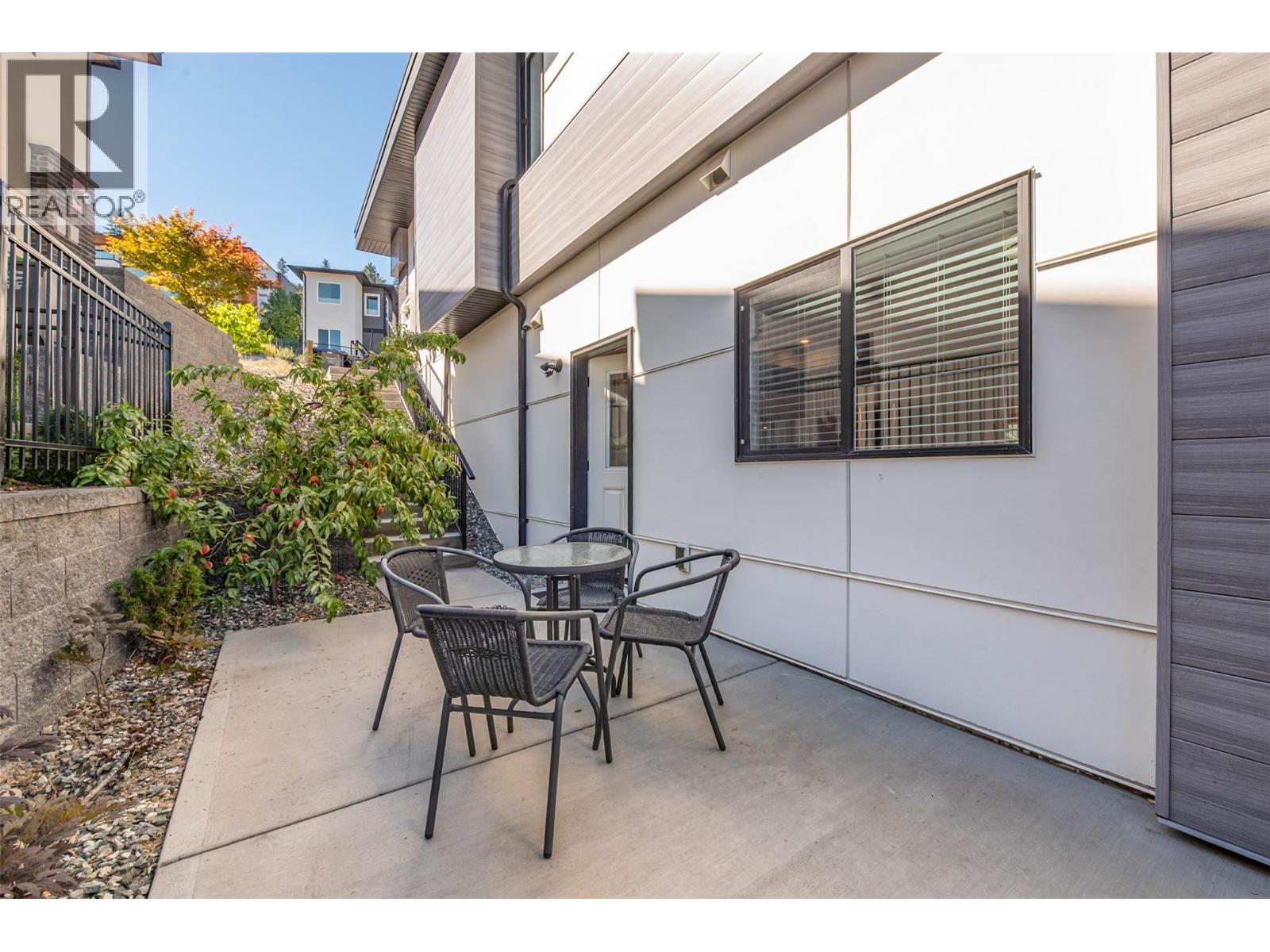  1475 Benzer Court, Kelowna