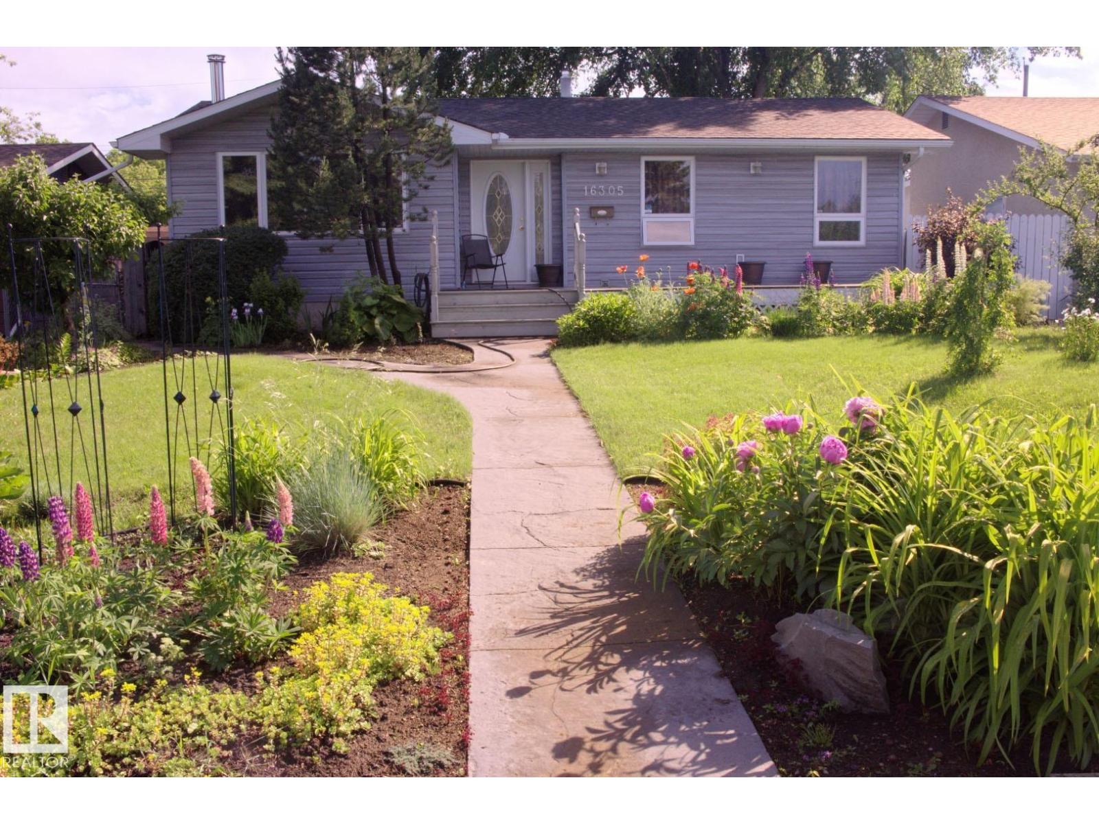 16305 109A AV NW, Edmonton