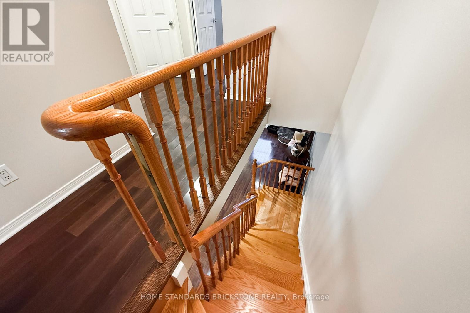 90 CONFEDERATION WAY — photo 19