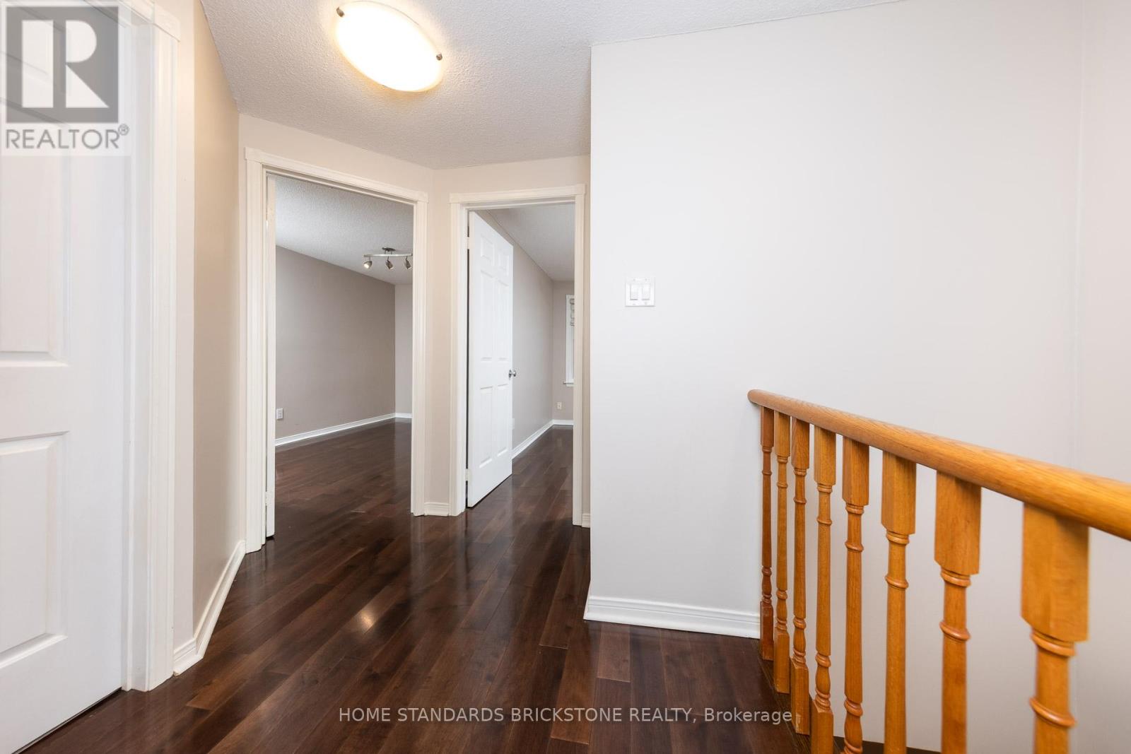 90 CONFEDERATION WAY — photo 21