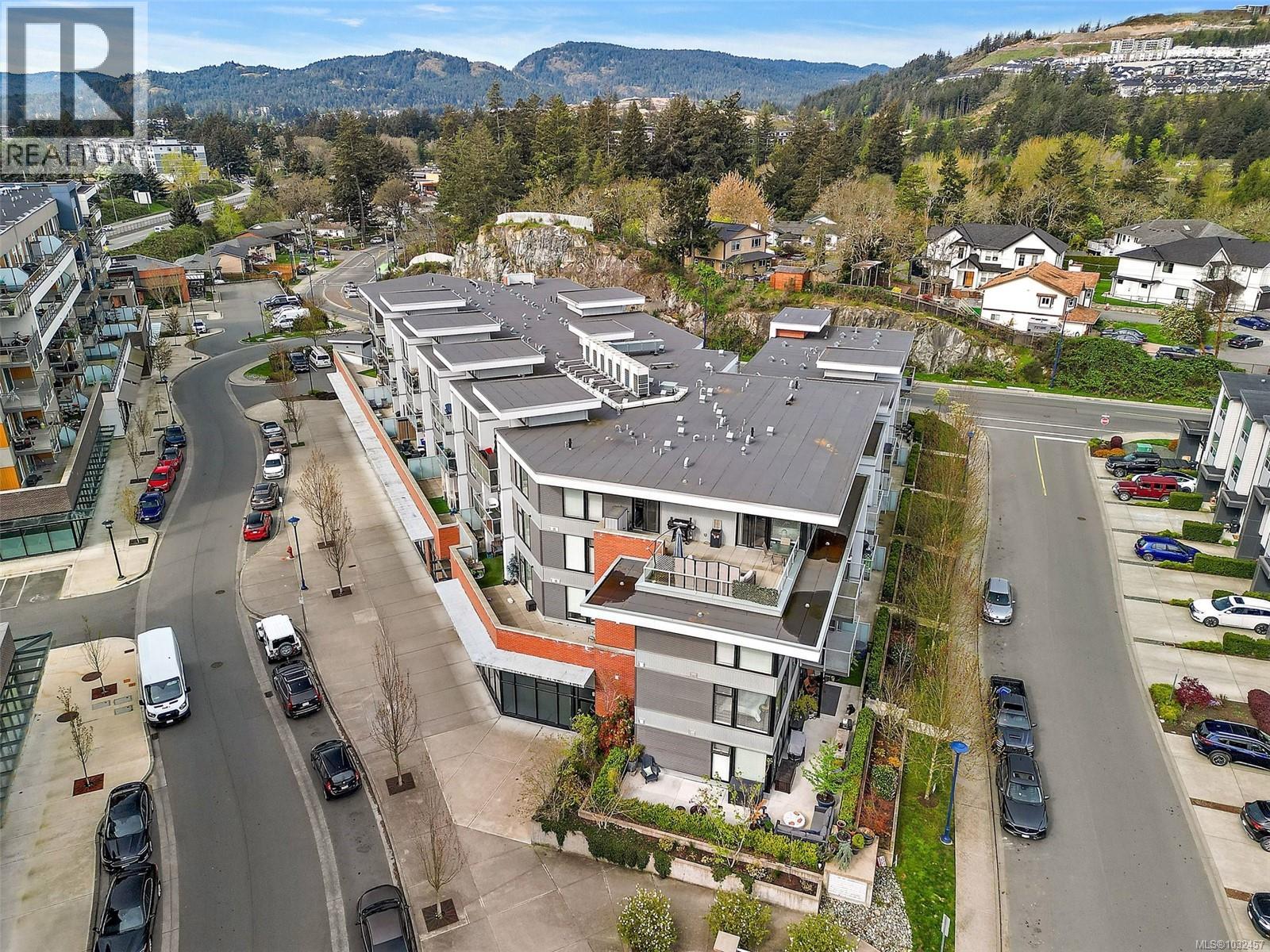 412 950 Whirlaway Crescent, Langford