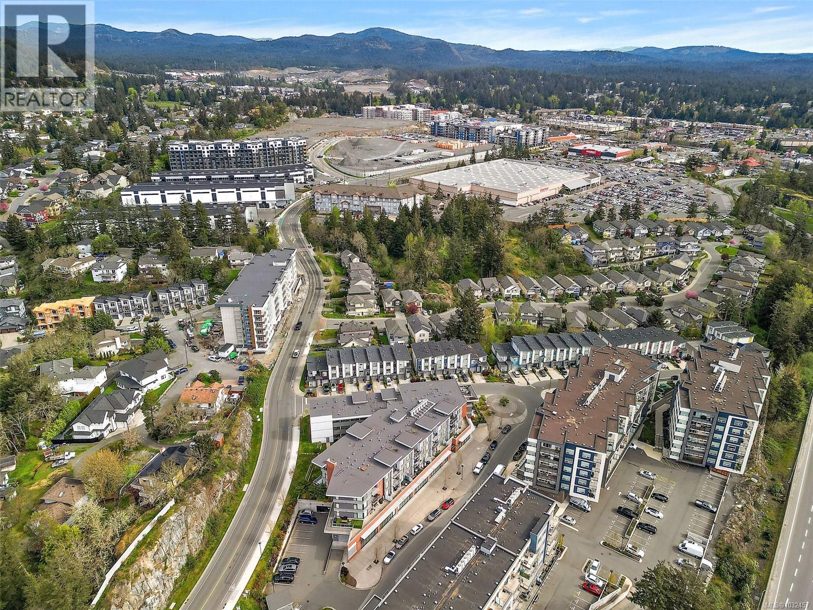 412 950 Whirlaway Crescent, Langford